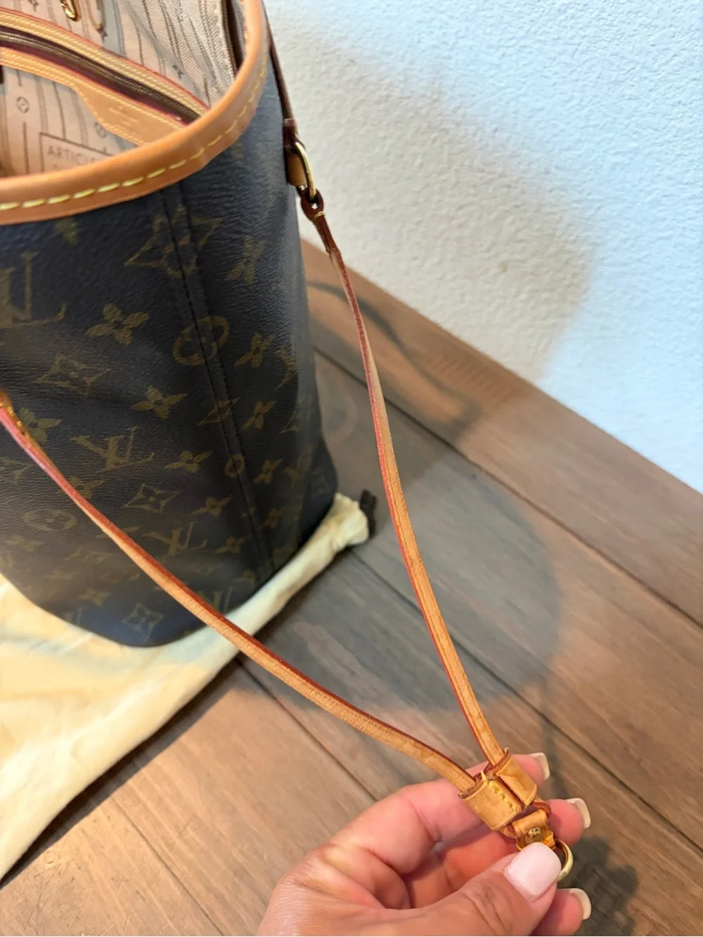 AUTHENTIC Louis Vuitton Monogram MM Neverfull